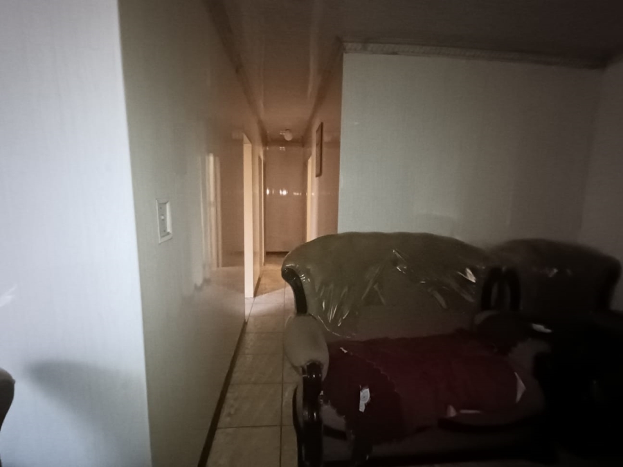 3 Bedroom Property for Sale in Maokeng Free State